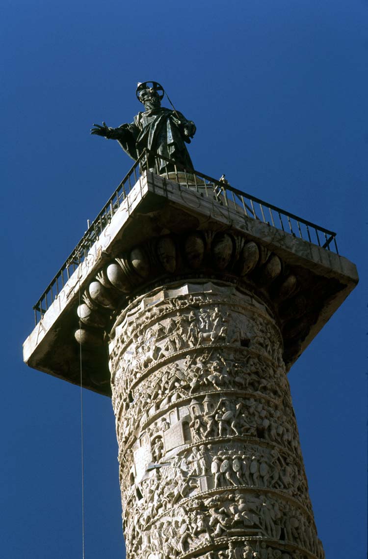 Piazza Colonna image