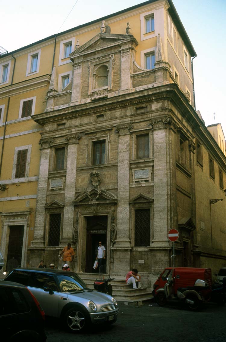 S Maria in Trivio image