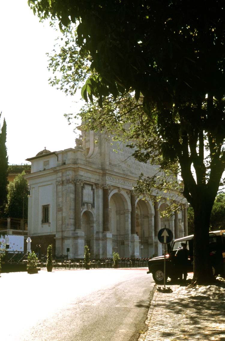 Fontana Paola image