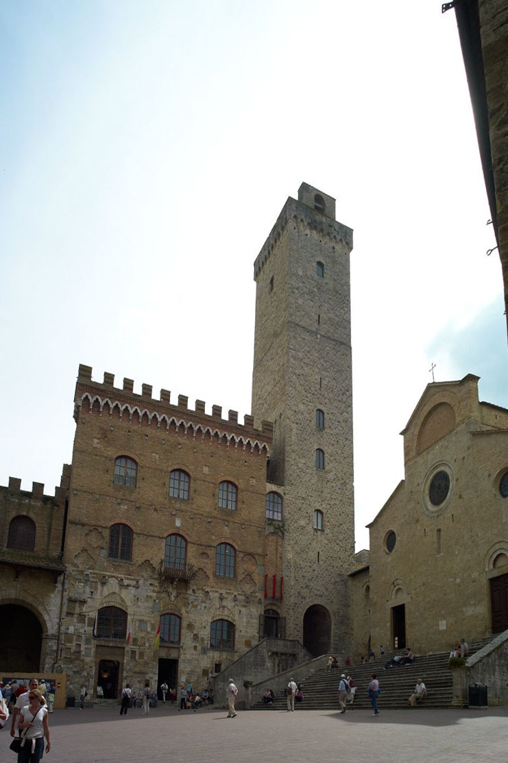 Piazza del Duomo image